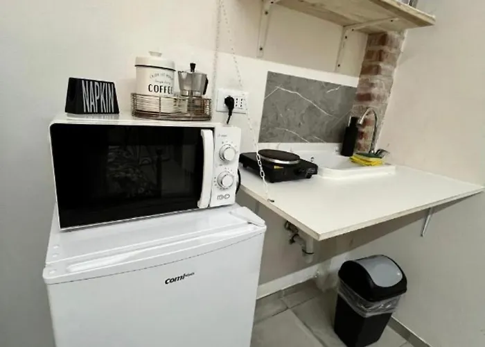 La Casa Di Giada - Self Check-in - Parcheggio Privato- Vicino Autostrada Di Maison d'hôtes