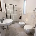 La Casa Di Giada - Vicino Autostrada Di - Self Check In H24 & Parcheggio Gratis 3* אימולה