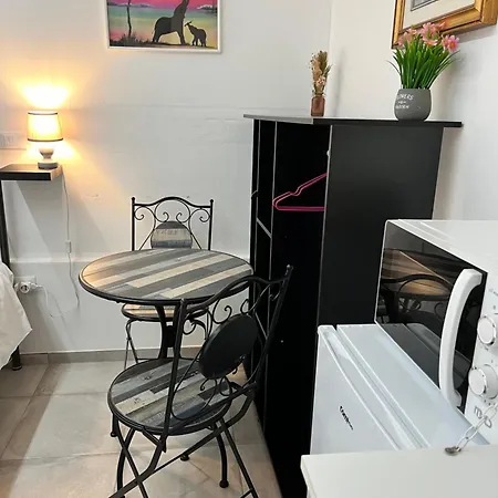 Konukevi La Casa Di Giada A 3 Minuti Dal Casello Autostradale Di - Parcheggio Privato E Self Check-in Imola