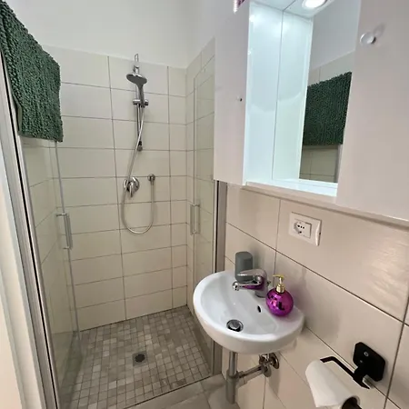 La Casa Di Giada - Self Check-in - Parcheggio Privato- Vicino Autostrada Di Vendégház Imola