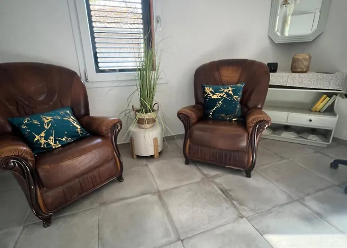 Pensión La Casa Di Giada - Self Check-in - Parcheggio Privato- Vicino Autostrada Di 3*