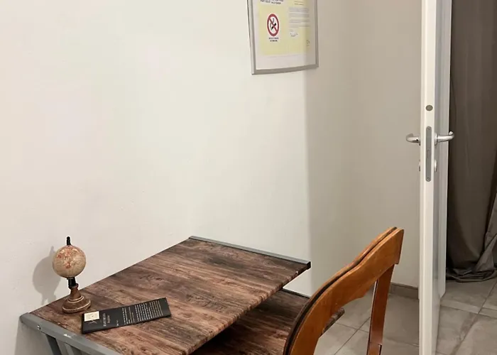 Vendégház La Casa Di Giada - Self Check-in - Parcheggio Privato- Vicino Autostrada Di 3*