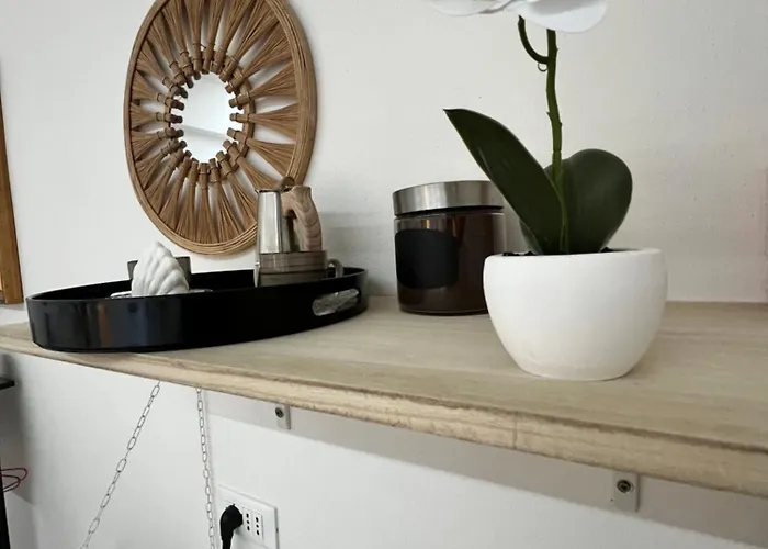 La Casa Di Giada - Self Check-in - Parcheggio Privato- Vicino Autostrada Di Vendégház 3*